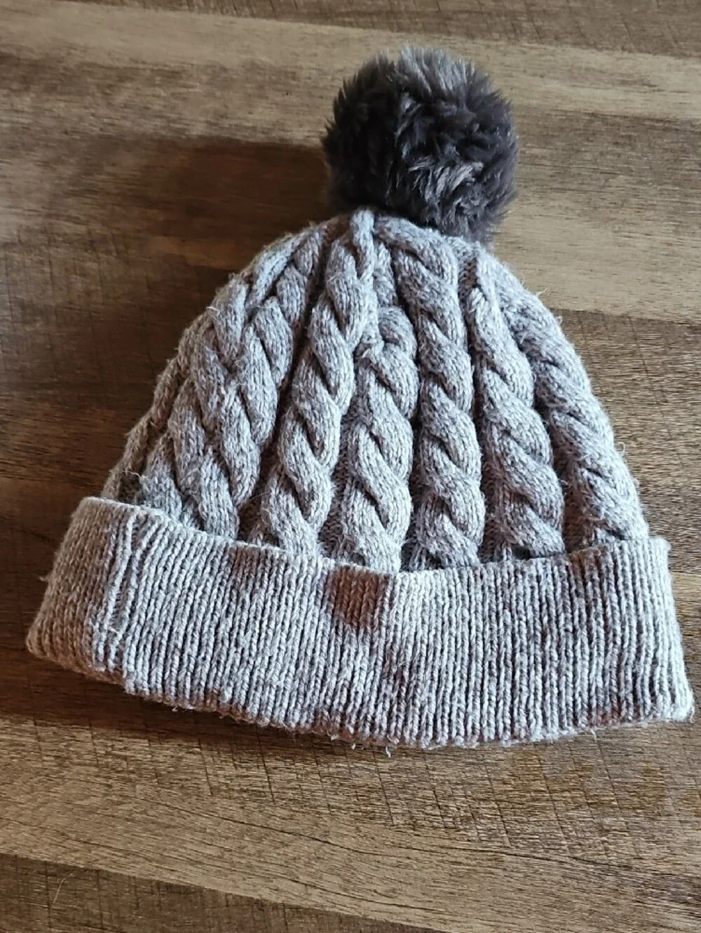 Minnesota Vikings Cozy Cable Cuffed Knit Pom Hat